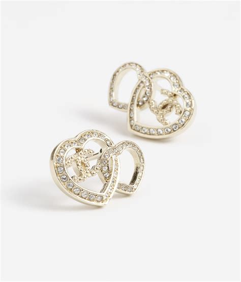 AUTH CHANEL DIAMANTES STUDD CRYSTAL EARRINGS.